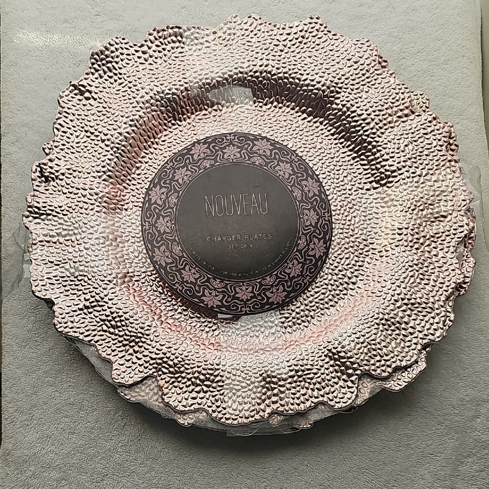 New Nouveau Rose Gold Textured Reef Charger For Plates Scalloped Set Of 4